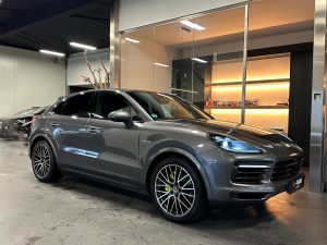 Porsche Cayenne Coupé 3.0 E-Hybrid Panorama Luchtvering Memory Distronic