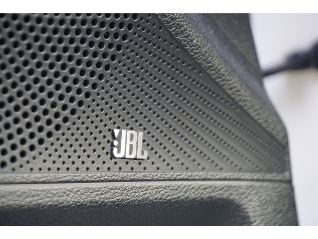 
Kia Proceed ProCeed 1.0 T-GDI GT-PlusLine | PANO DAK | CAMERA | LEDER/ALCANTARA | FULL LED | vol									