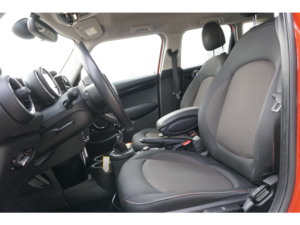 
Mini Cooper Mini 1.5 Cooper Business Edition | FULL LED | STOELVERW. | CLIMATE | NAVI | vol									