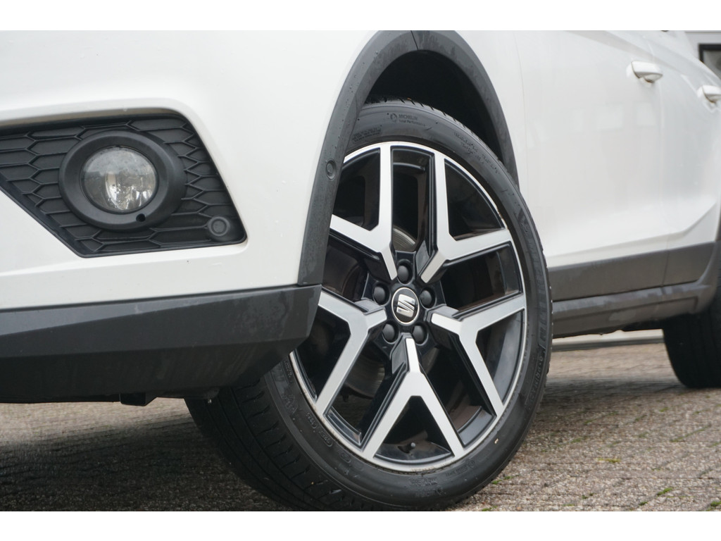 
Seat Arona Arona 1.0 TSI 115 PK FR Intense | CAMERA | VIRT. COCKPIT | BEATS | TREKHAAK | LEDER/ALCANTARA | vol									