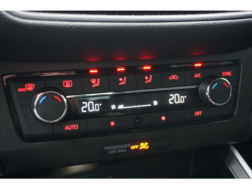 
Seat Arona Arona 1.0 TSI 115 PK FR Intense | CAMERA | VIRT. COCKPIT | BEATS | TREKHAAK | LEDER/ALCANTARA | vol									