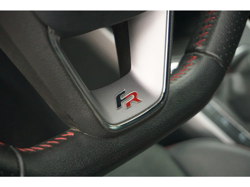 
Seat Arona Arona 1.0 TSI 115 PK FR Intense | CAMERA | VIRT. COCKPIT | BEATS | TREKHAAK | LEDER/ALCANTARA | vol									