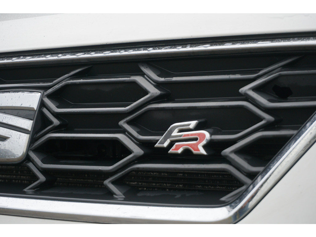 
Seat Arona Arona 1.0 TSI 115 PK FR Intense | CAMERA | VIRT. COCKPIT | BEATS | TREKHAAK | LEDER/ALCANTARA | vol									