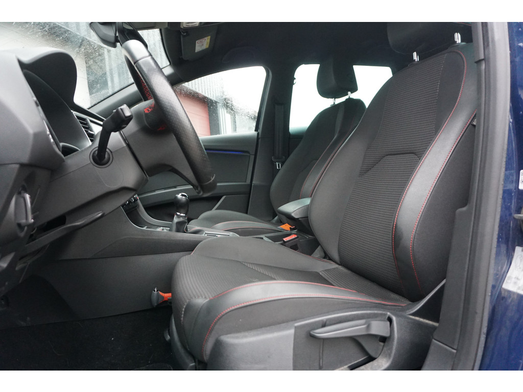 
Seat Leon Leon ST 1.5 TSI FR Intense 150 PK | TREKHAAK | APPLE/ANDROID | CLIMA | vol									