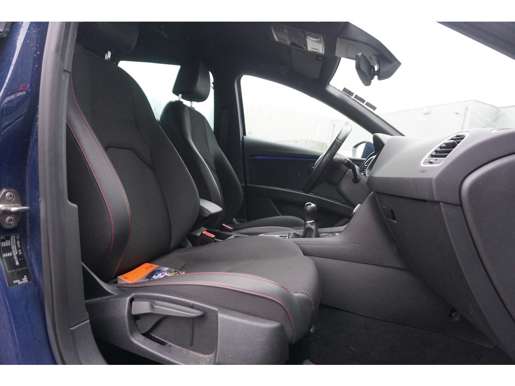 
Seat Leon Leon ST 1.5 TSI FR Intense 150 PK | TREKHAAK | APPLE/ANDROID | CLIMA | vol									