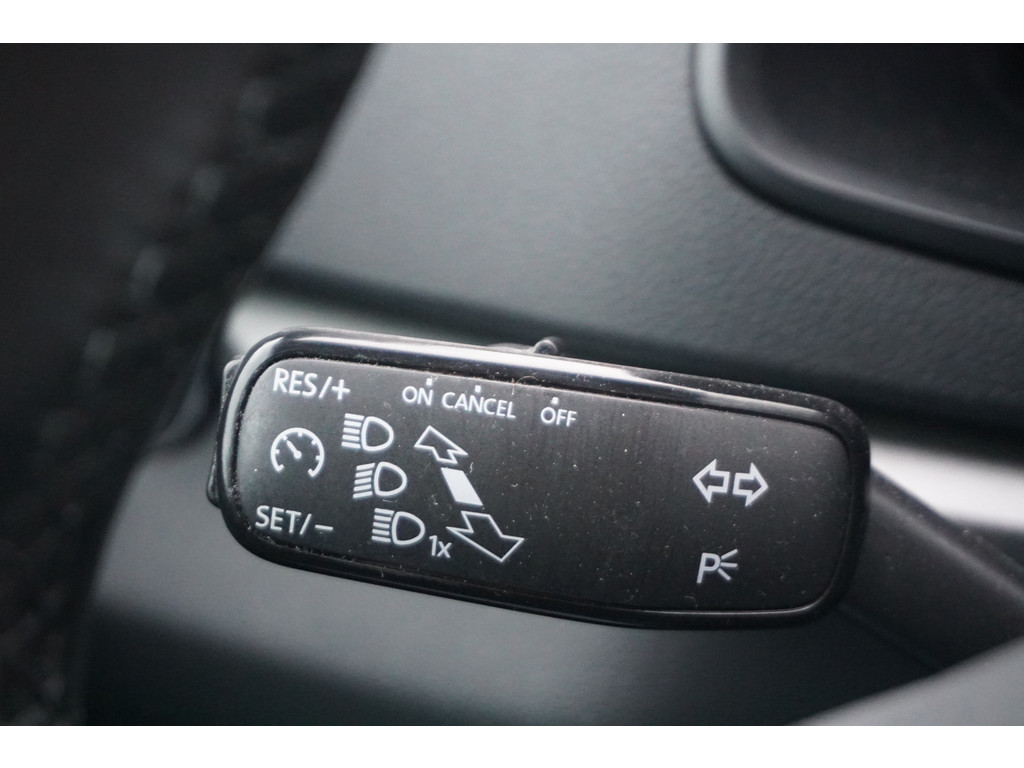 
Skoda Karoq Karoq 1.0 TSI Ambition | TREKHAAK | CLIMATE | APPLE/ANDROID | vol									