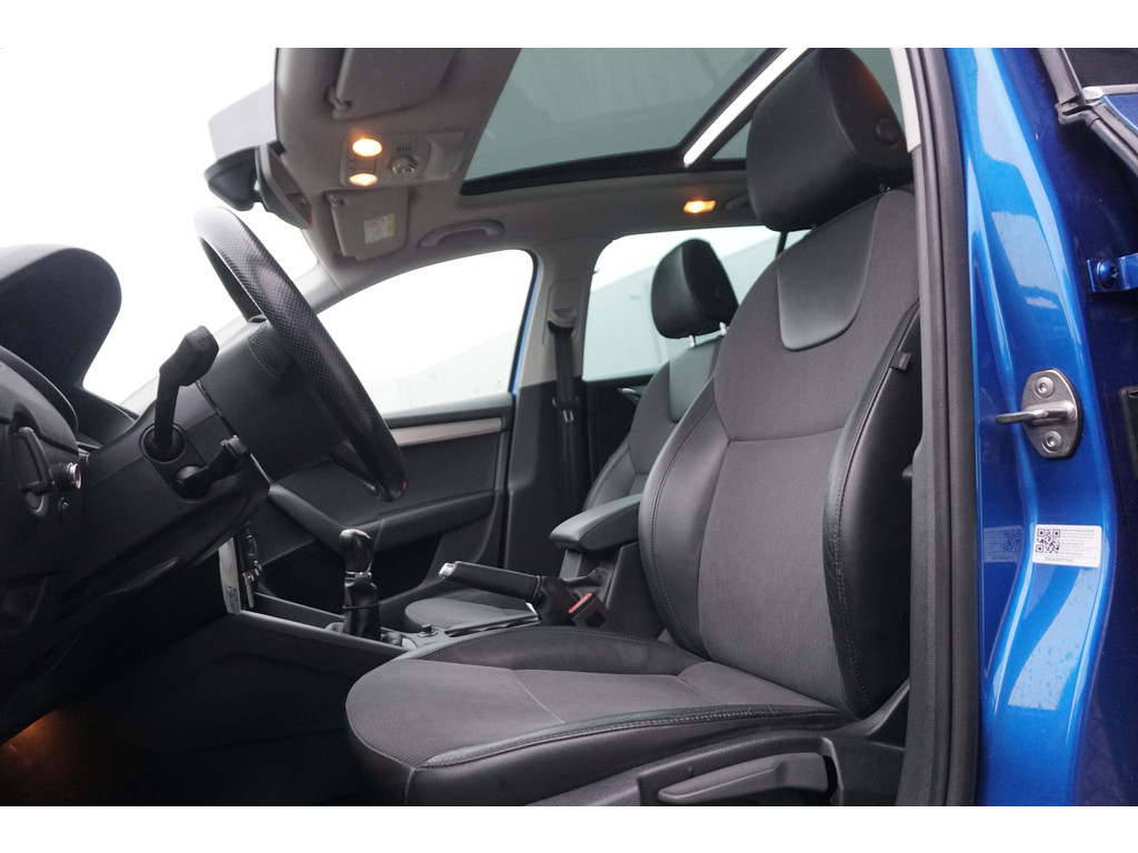 
Skoda Octavia Octavia Combi 1.0 TSI Ambition | PANO | CAMERA | FULL LED | TREKHAAK | STOELVERW. | HALF LEER | vol									
