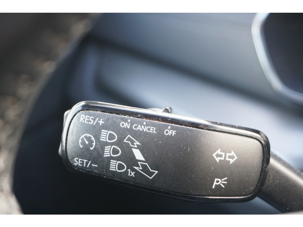 
Skoda Octavia Octavia Combi 1.0 TSI Business Edition | CAMERA | TREKHAAK | FULL LED | vol									