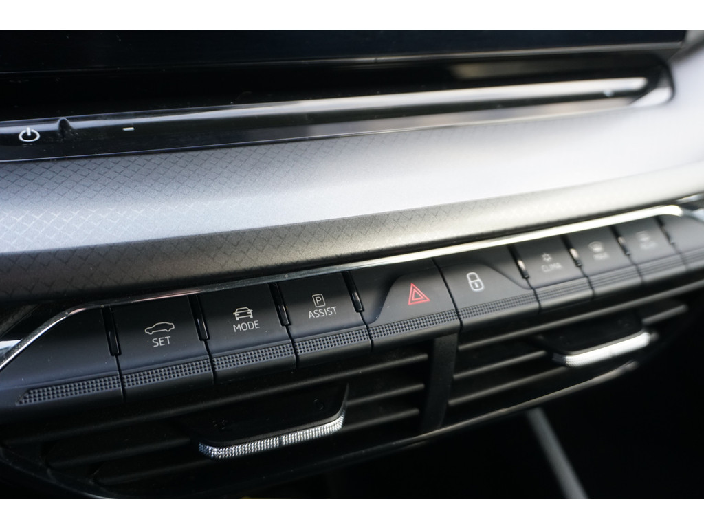 
Skoda Octavia Octavia Combi 1.0 TSI Business Edition | FULL LED | VIRTUAL COCKPIT | APPLE/ANDROID | vol									