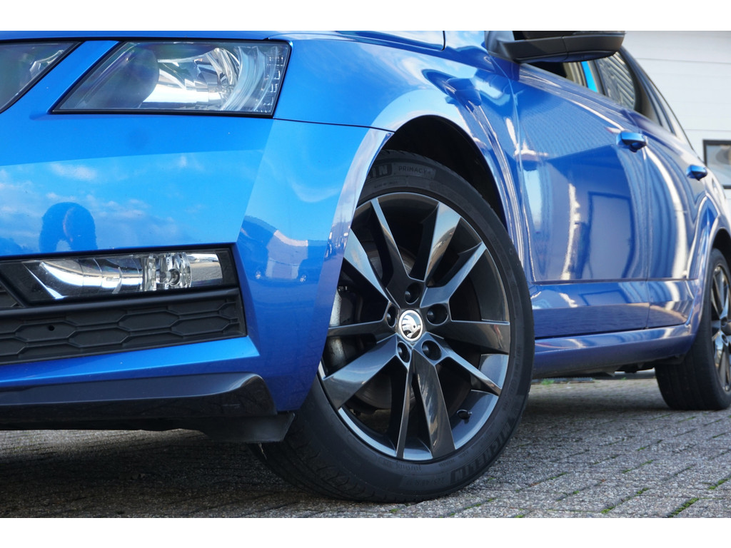 
Skoda Octavia Octavia Combi 1.0 TSI Sport | TREKHAAK | APPLE/ANDROID | SPORTSTOELEN | vol									