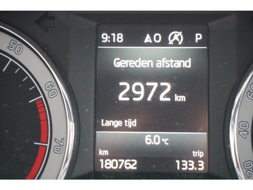 
Skoda Octavia Octavia Combi 1.5 TSI DSG 150 PK Greentech Edition | HALF LEER | TREKHAAK | STOELVERW. | vol									