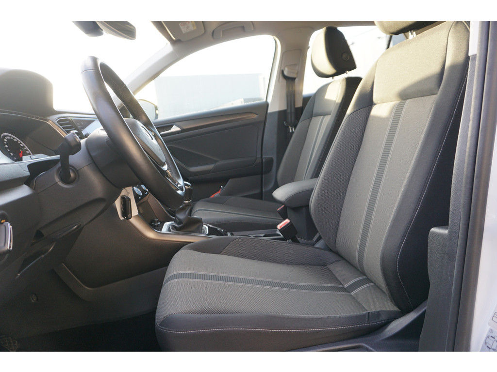 
Volkswagen T-roc T-Roc 1.0 TSI Style | TREKHAAK | CLIMATE | CARPLAY | NAVI | vol									