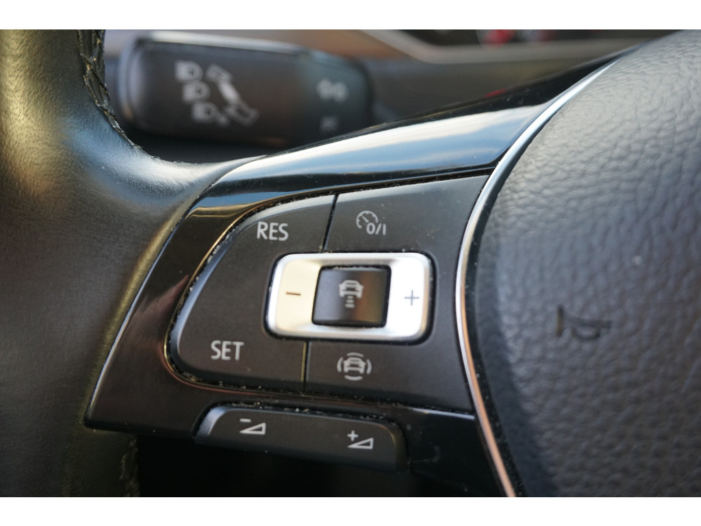 
Volkswagen T-roc T-Roc 1.0 TSI Style | TREKHAAK | CLIMATE | CARPLAY | NAVI | vol									