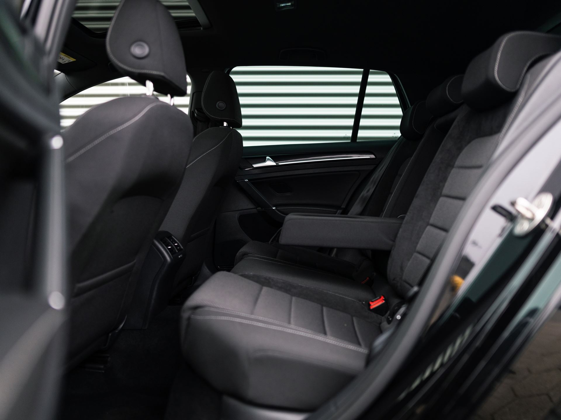 
Volkswagen Golf 2.0 TSI 4Motion R vol									