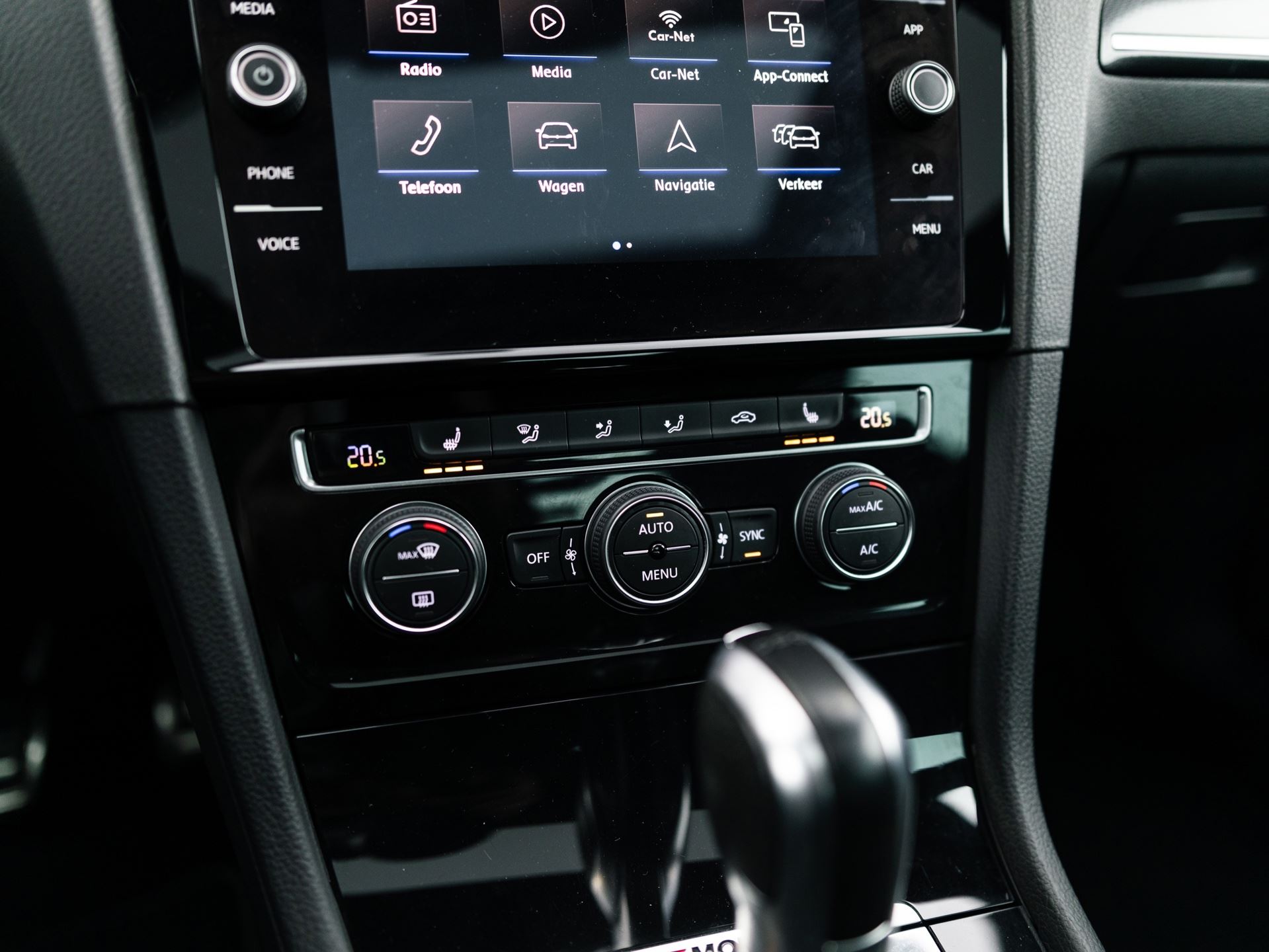 
Volkswagen Golf 2.0 TSI 4Motion R vol									