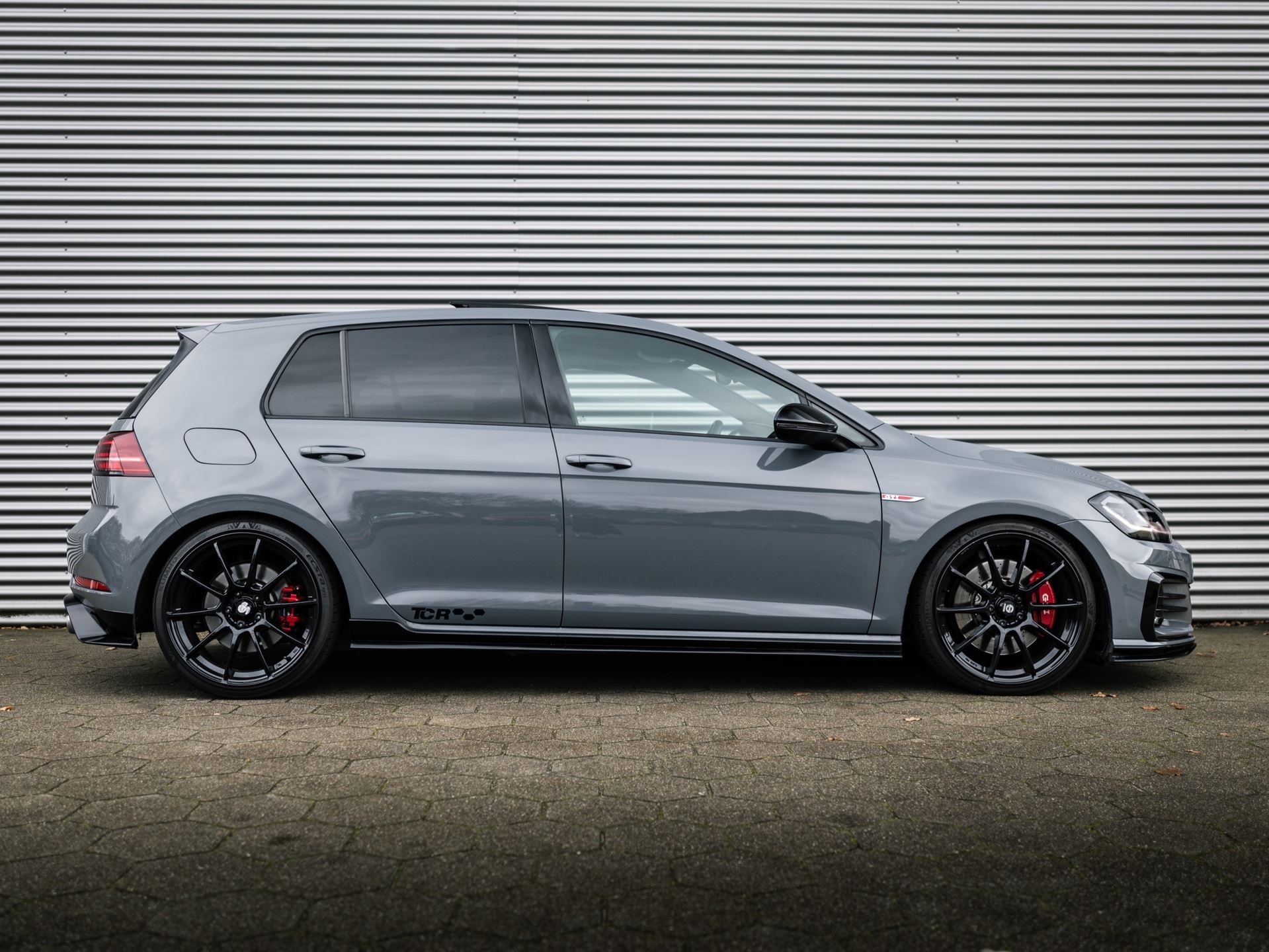 
Volkswagen Golf 2.0 TSI GTI TCR vol									