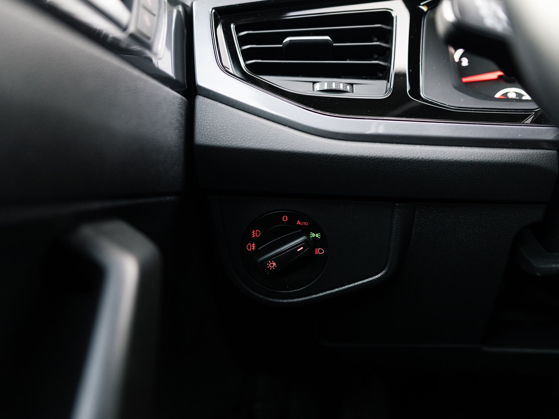 
Volkswagen Polo 1.0 TSI Join vol									