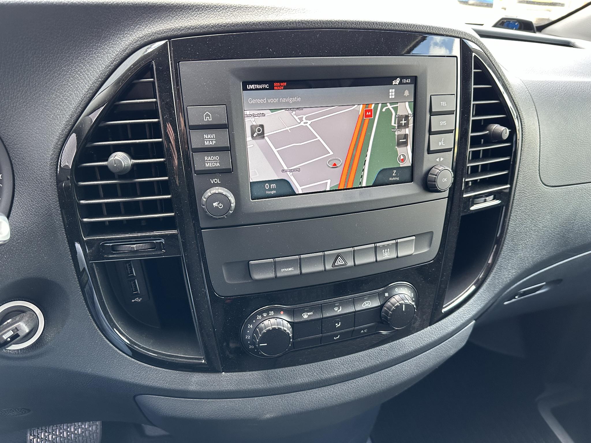 
Mercedes-Benz eVito eVito66 kWh 100% Elektrisch 286km wltp (Normale prijs: € 64251,- ex) vol									