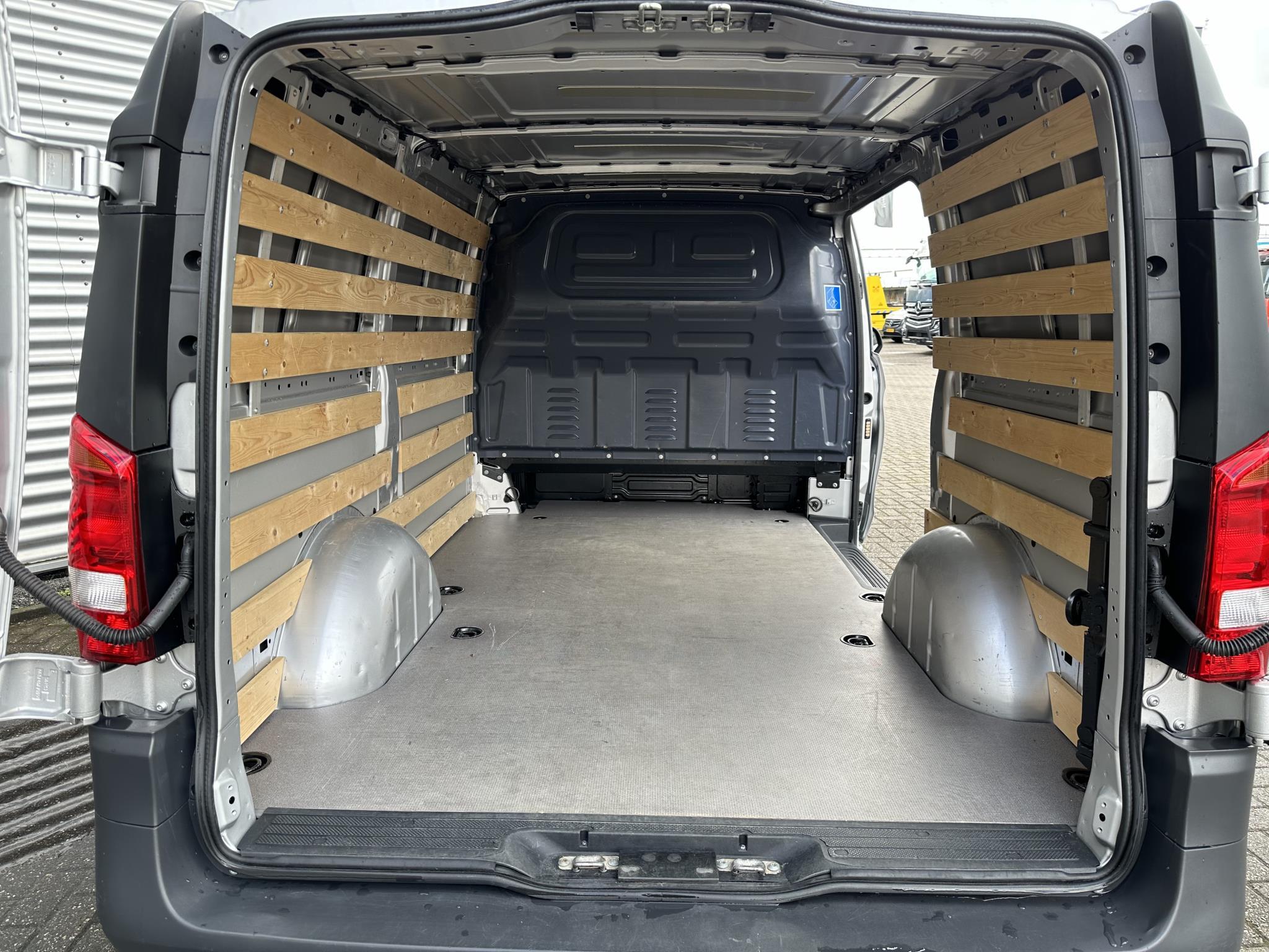 
Mercedes-Benz Vito Vito114 CDI Automaat Airco Carplay Navigatie Android Auto vol									