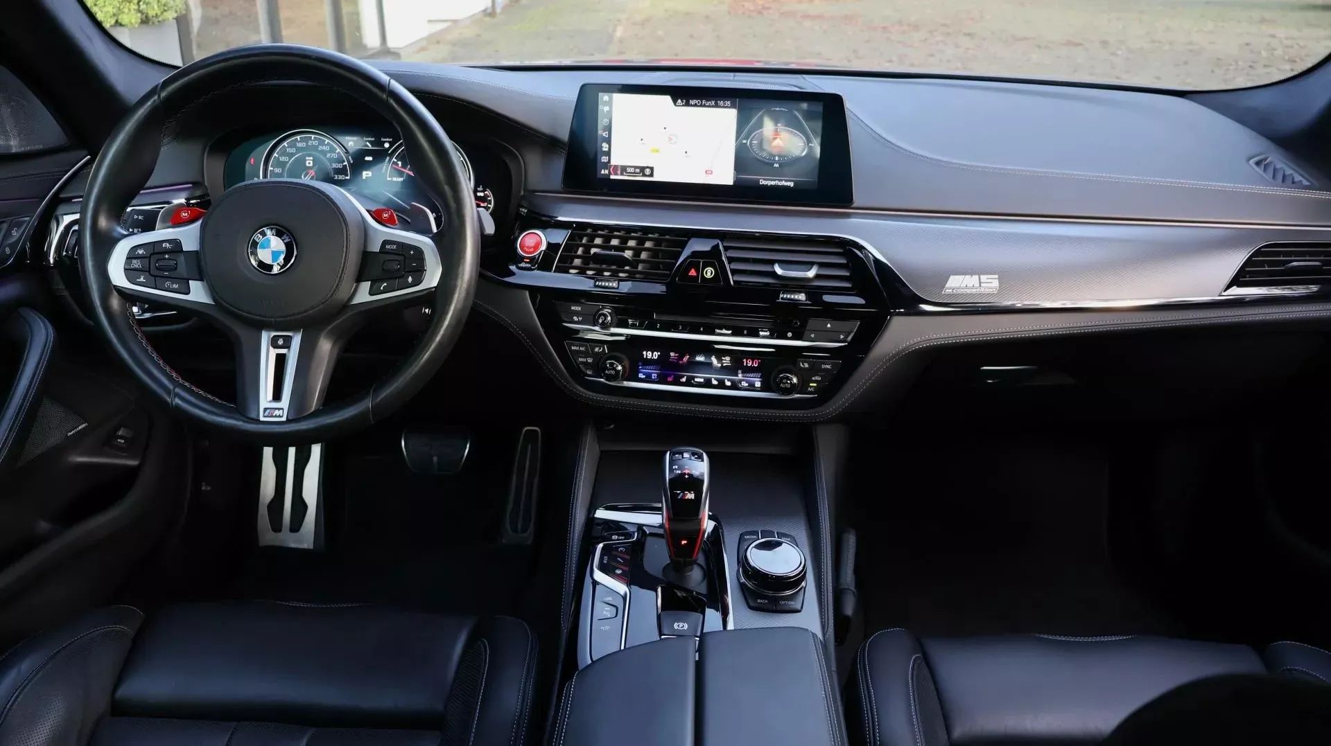 
BMW 5-serie M5 Competition vol									