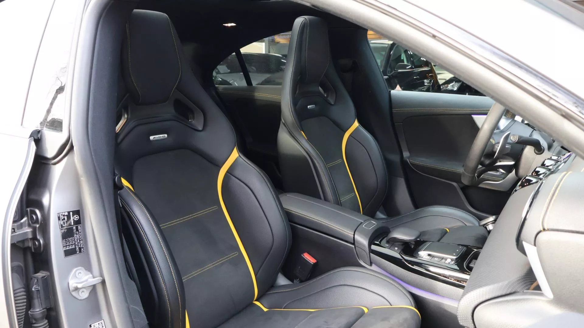 
Mercedes-Benz CLA-Klasse AMG 45 S 4MATIC+ Premium Plus vol									