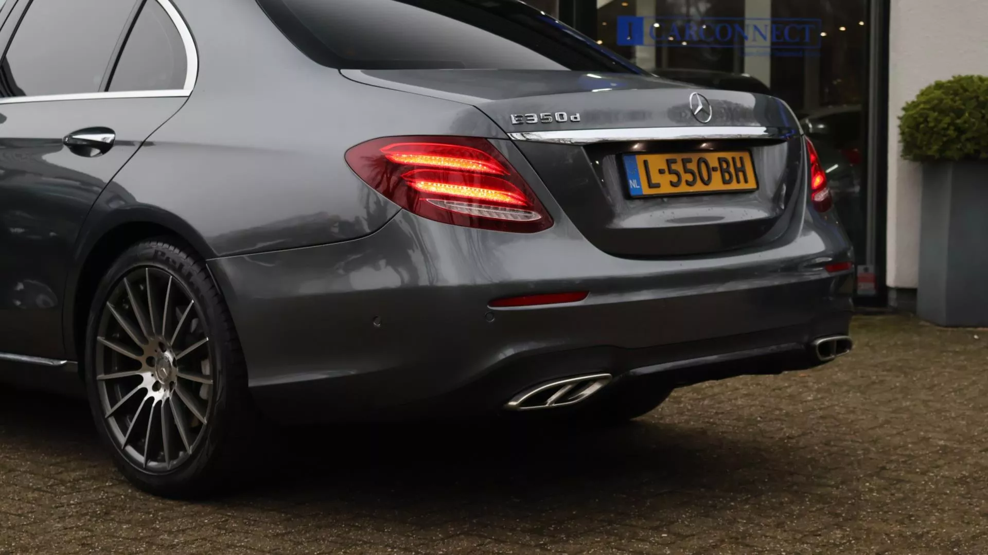 
Mercedes-Benz E-Klasse 350 d AMG-line vol									