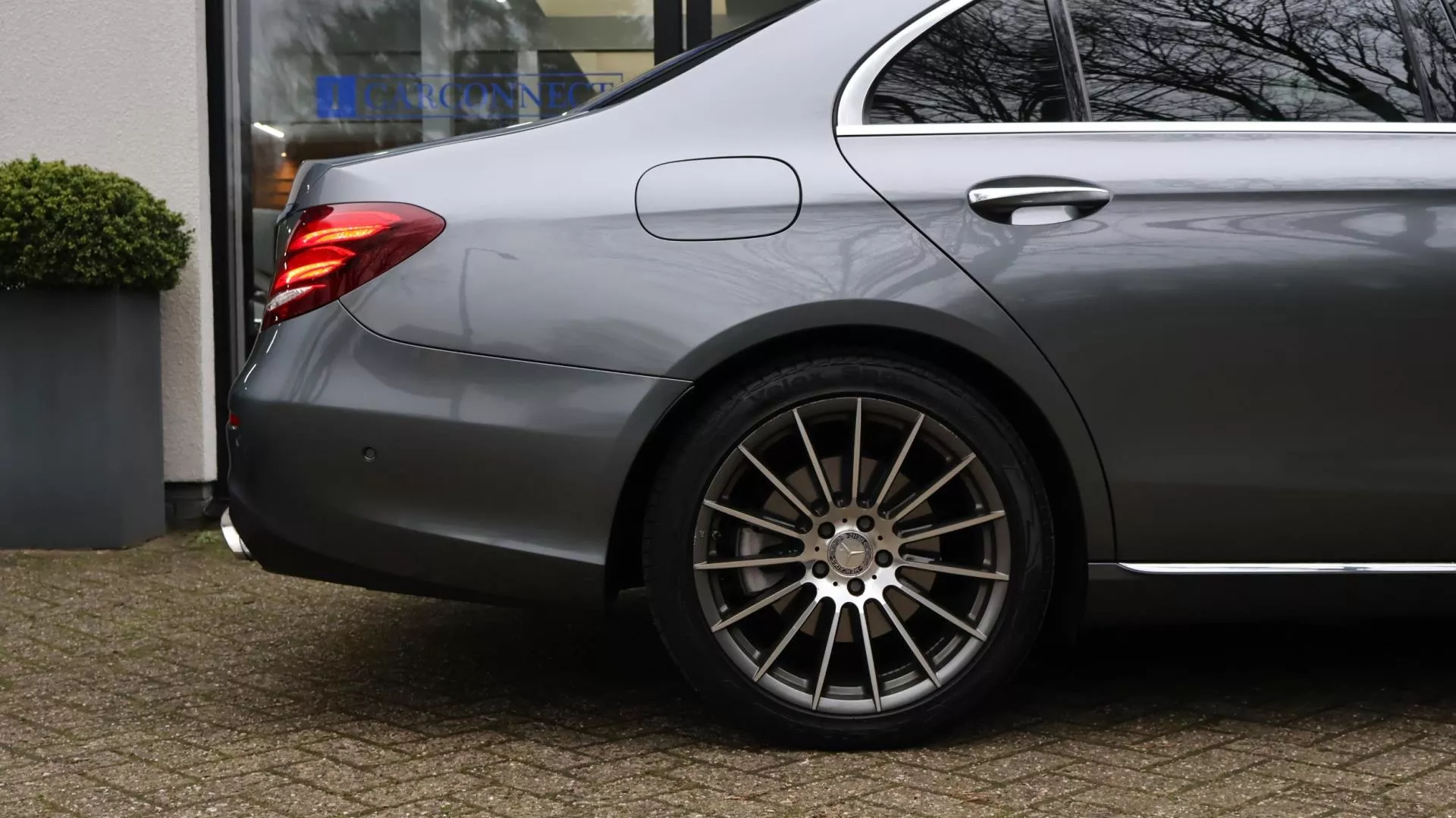 
Mercedes-Benz E-Klasse 350 d AMG-line vol									
