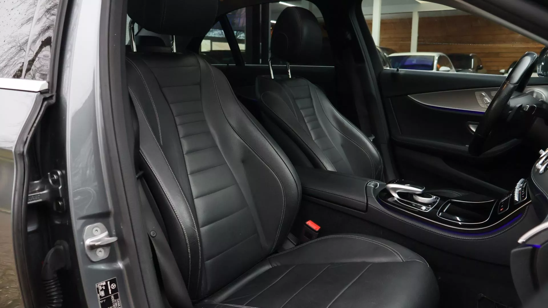 
Mercedes-Benz E-Klasse 350 d AMG-line vol									