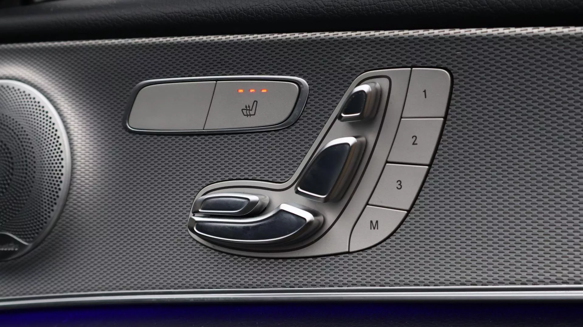 
Mercedes-Benz E-Klasse 350 d AMG-line vol									