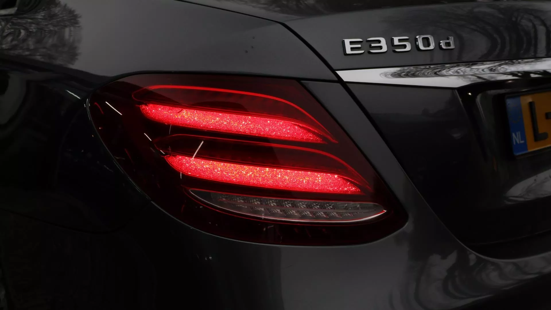 
Mercedes-Benz E-Klasse 350 d AMG-line vol									