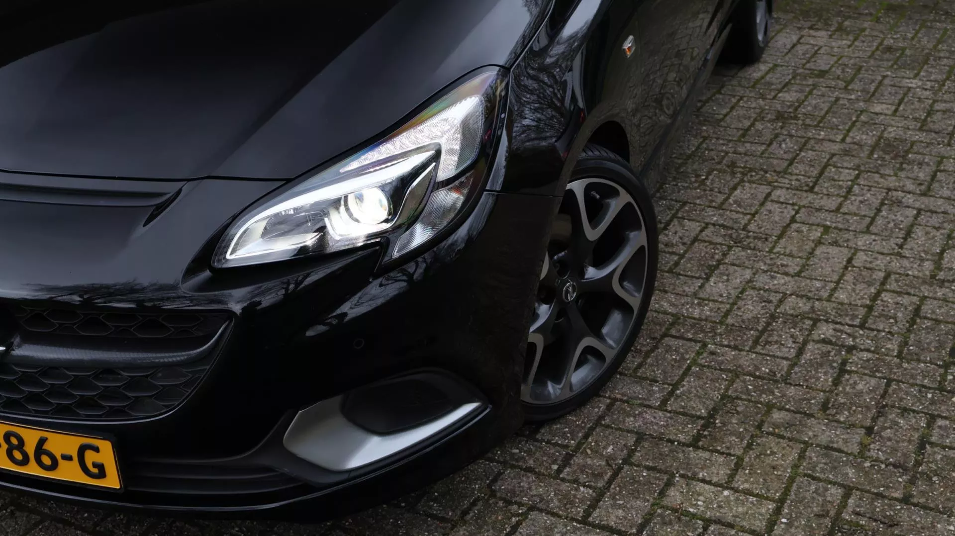 
Opel Corsa 1.4 Turbo GSI vol									