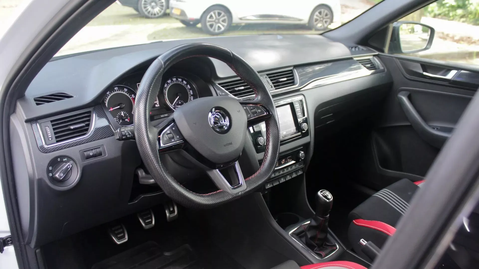 
Skoda Rapid Spaceback 1.0 TSI Monte Carlo vol									