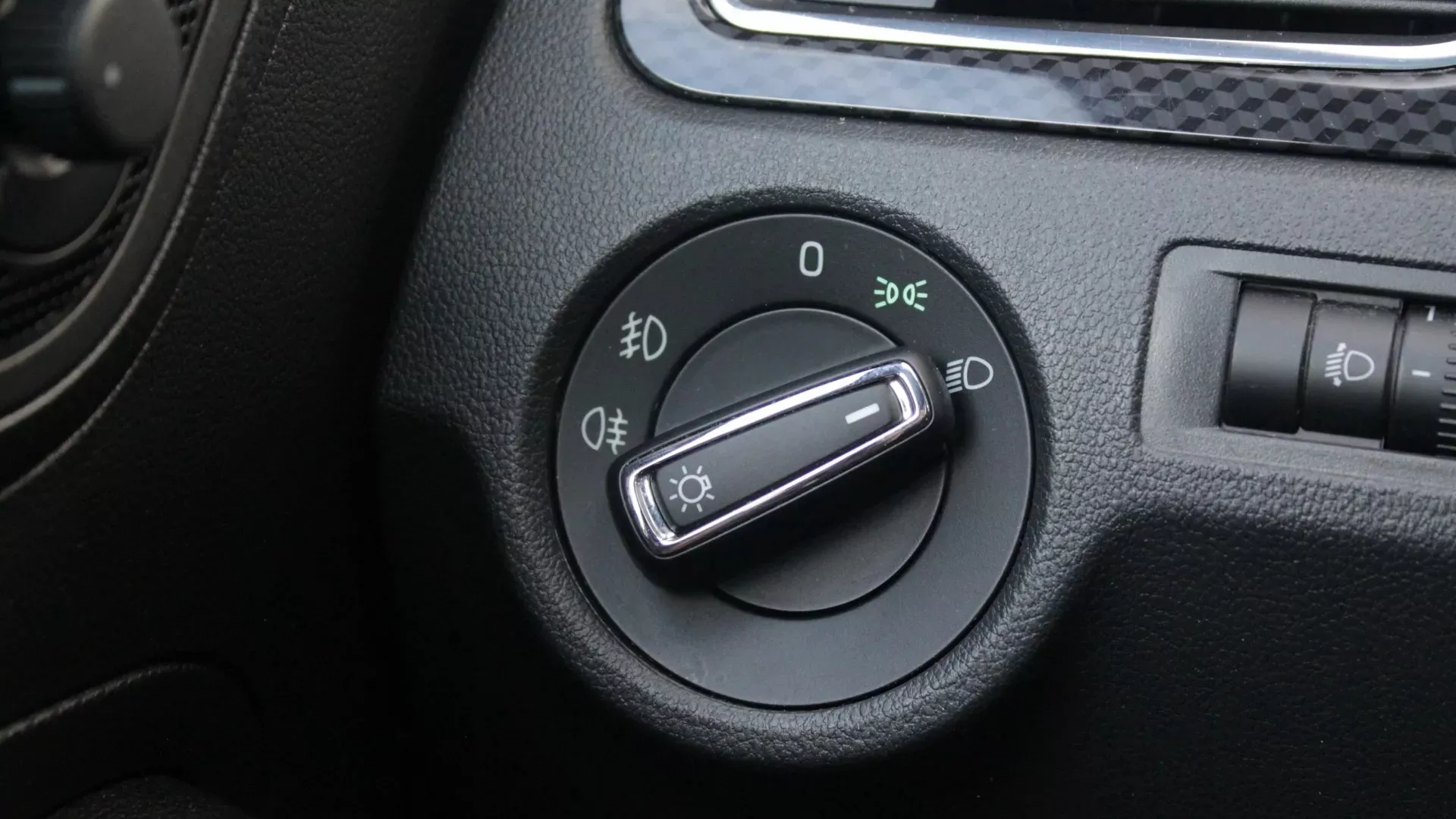 
Skoda Rapid Spaceback 1.0 TSI Monte Carlo vol									