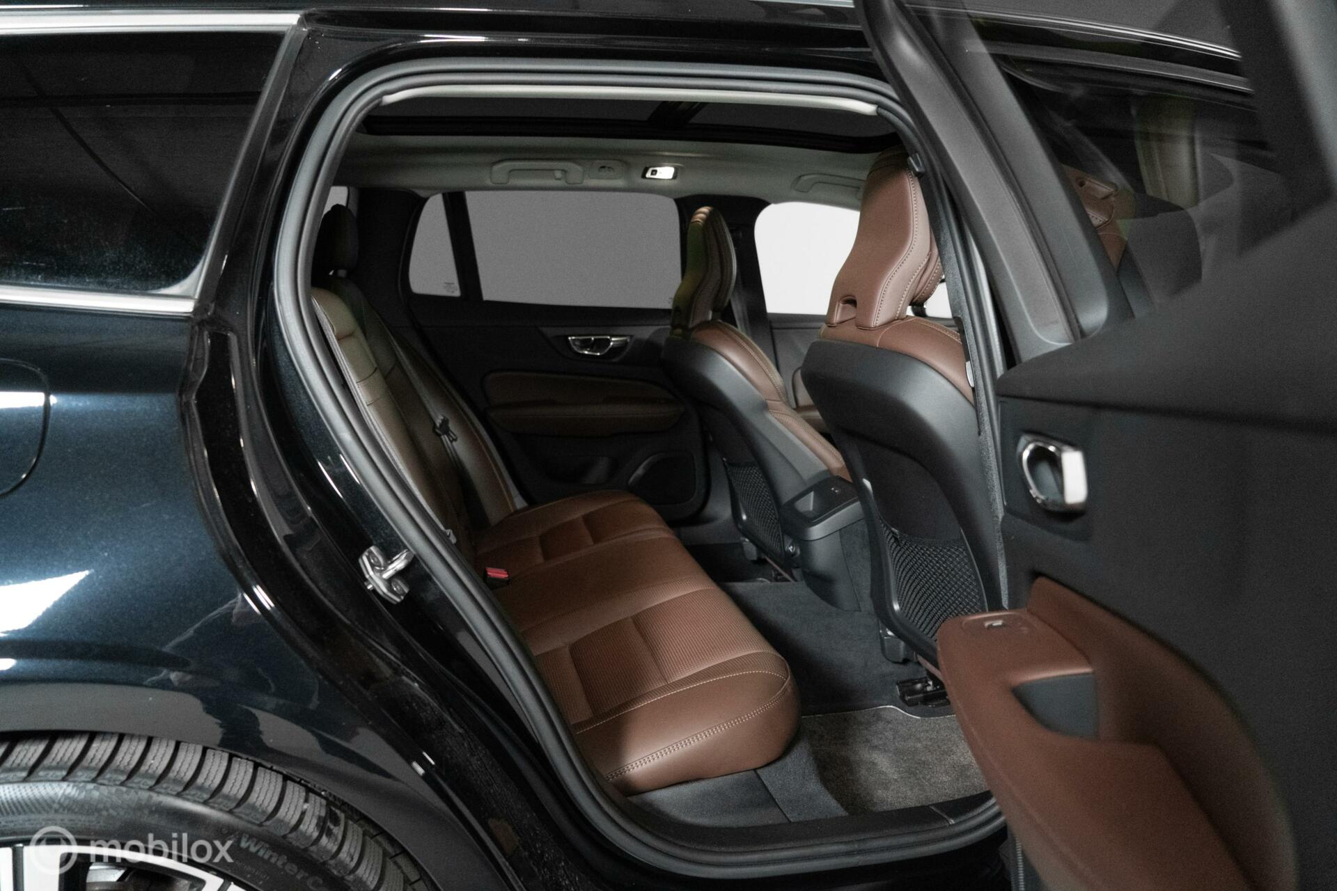 
Volvo V60 2.0 T5 R-Design vol									