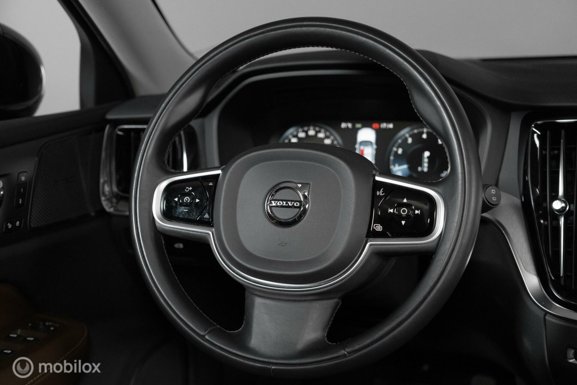 
Volvo V60 2.0 T5 R-Design vol									