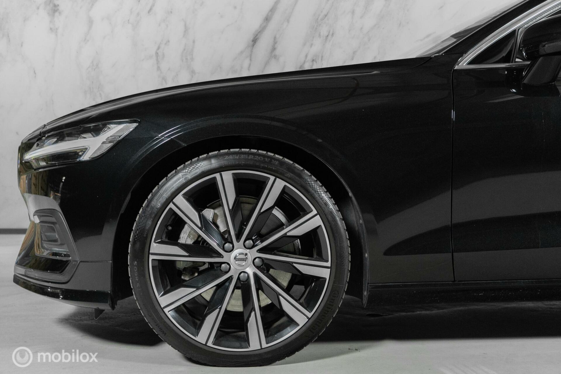 
Volvo V60 2.0 T5 R-Design vol									