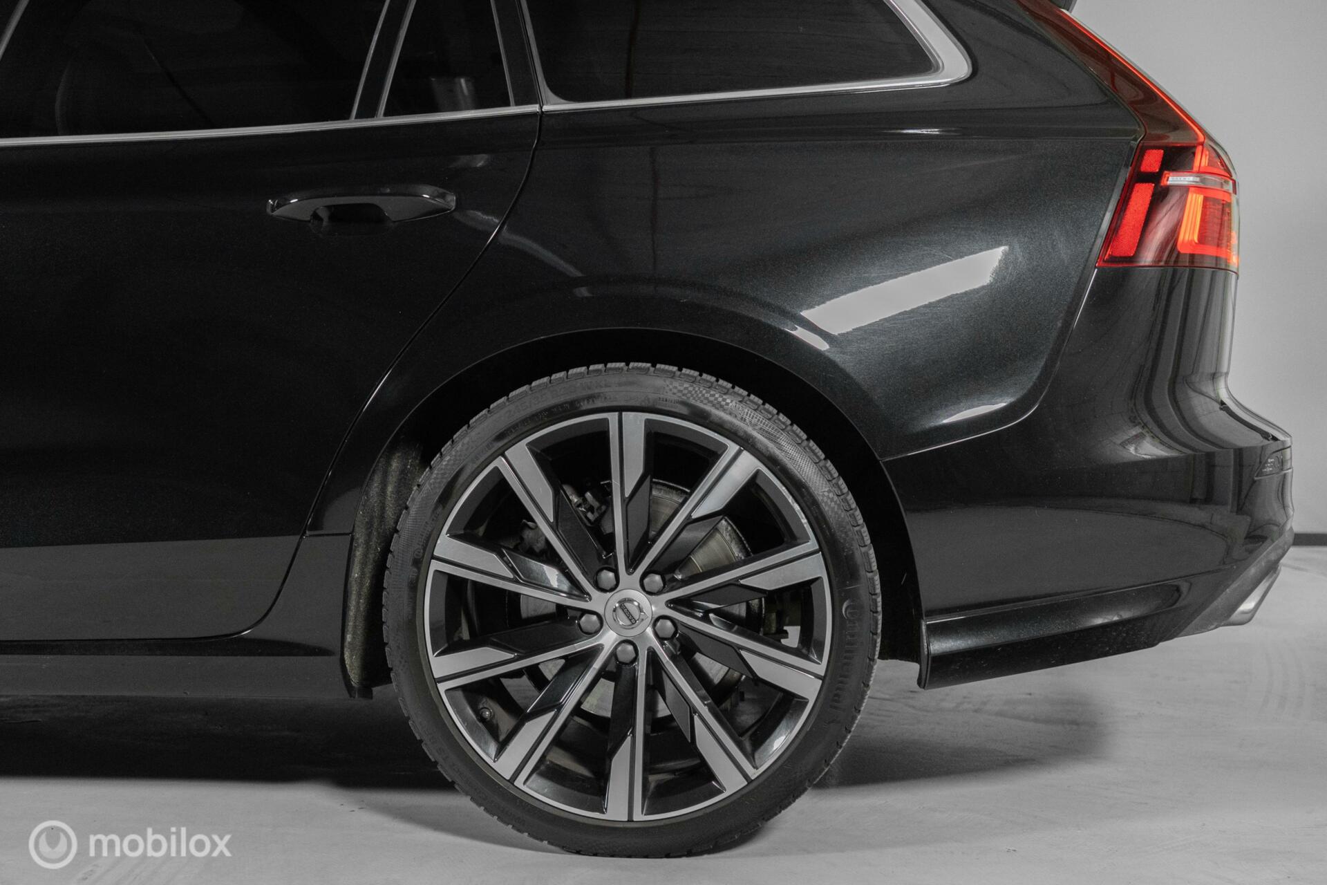 
Volvo V60 2.0 T5 R-Design vol									