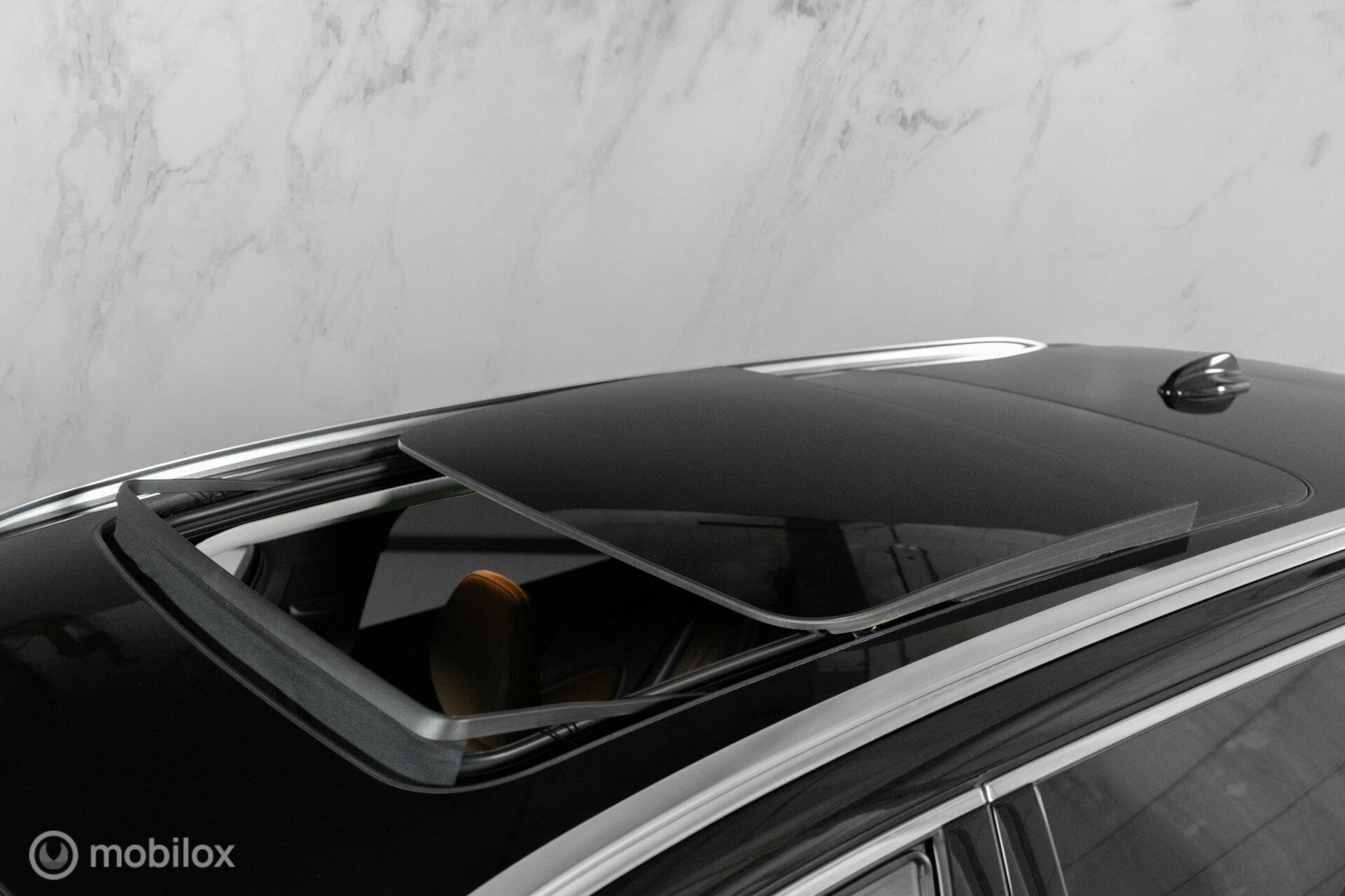 
Volvo V60 2.0 T5 R-Design vol									