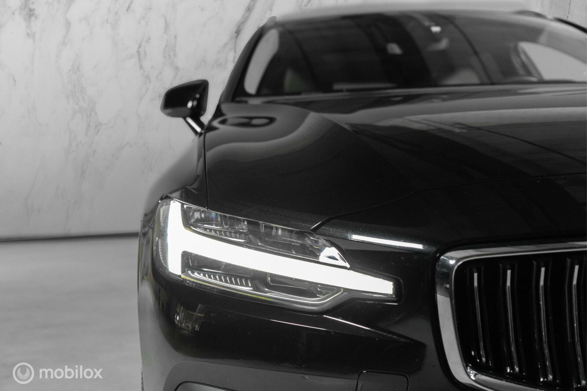 
Volvo V60 2.0 T5 R-Design vol									