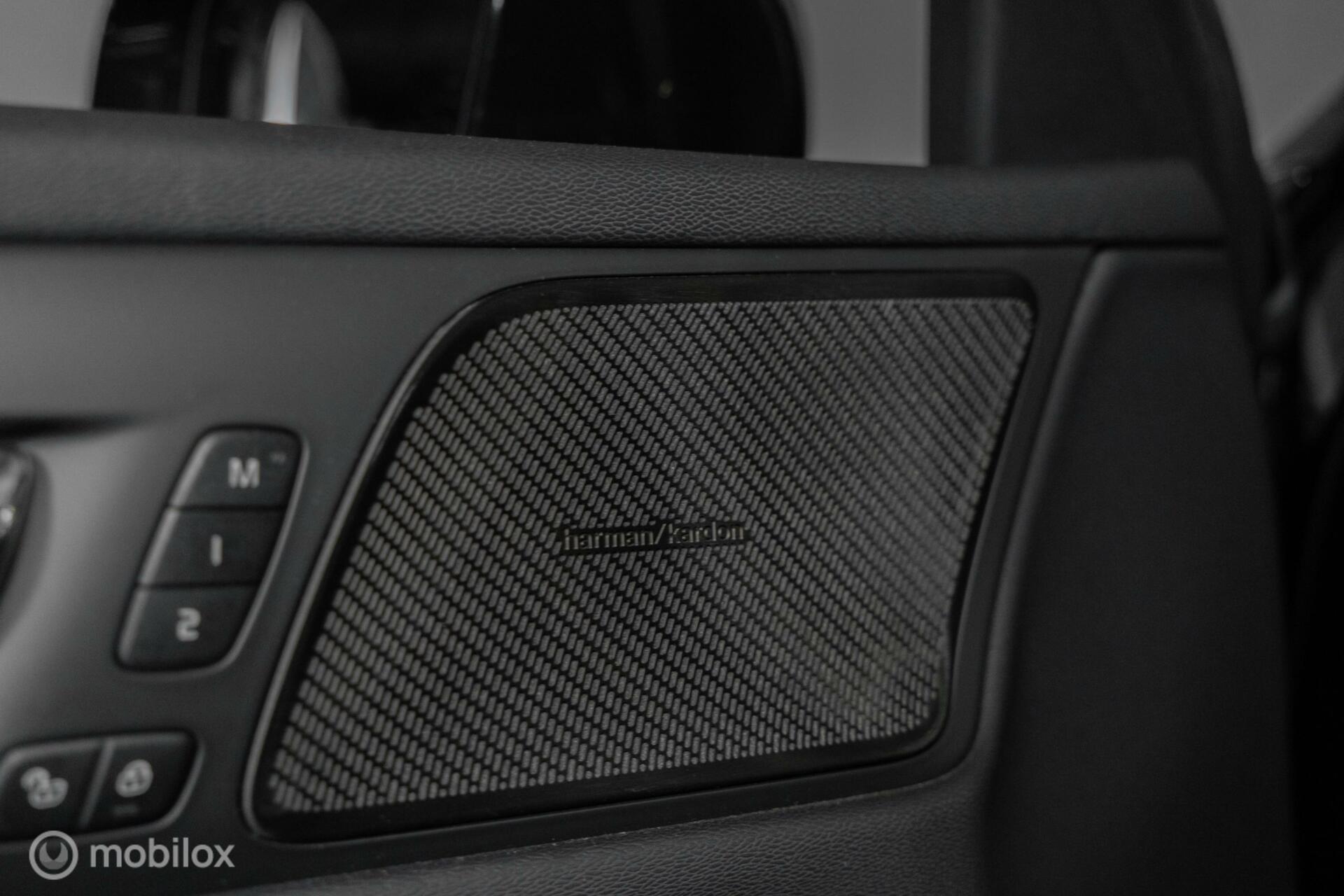 
Volvo V60 2.0 T5 R-Design vol									