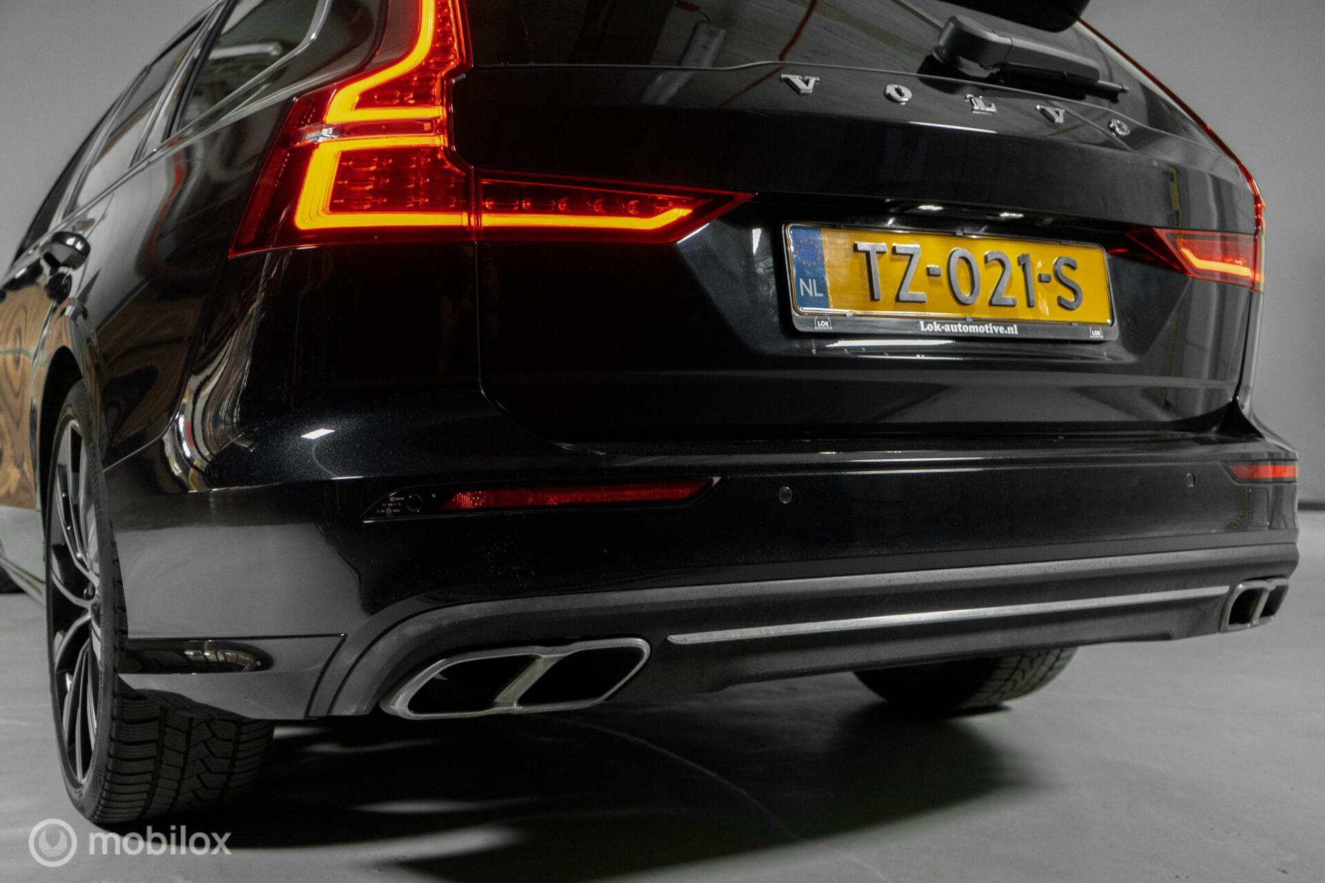 
Volvo V60 2.0 T5 R-Design vol									