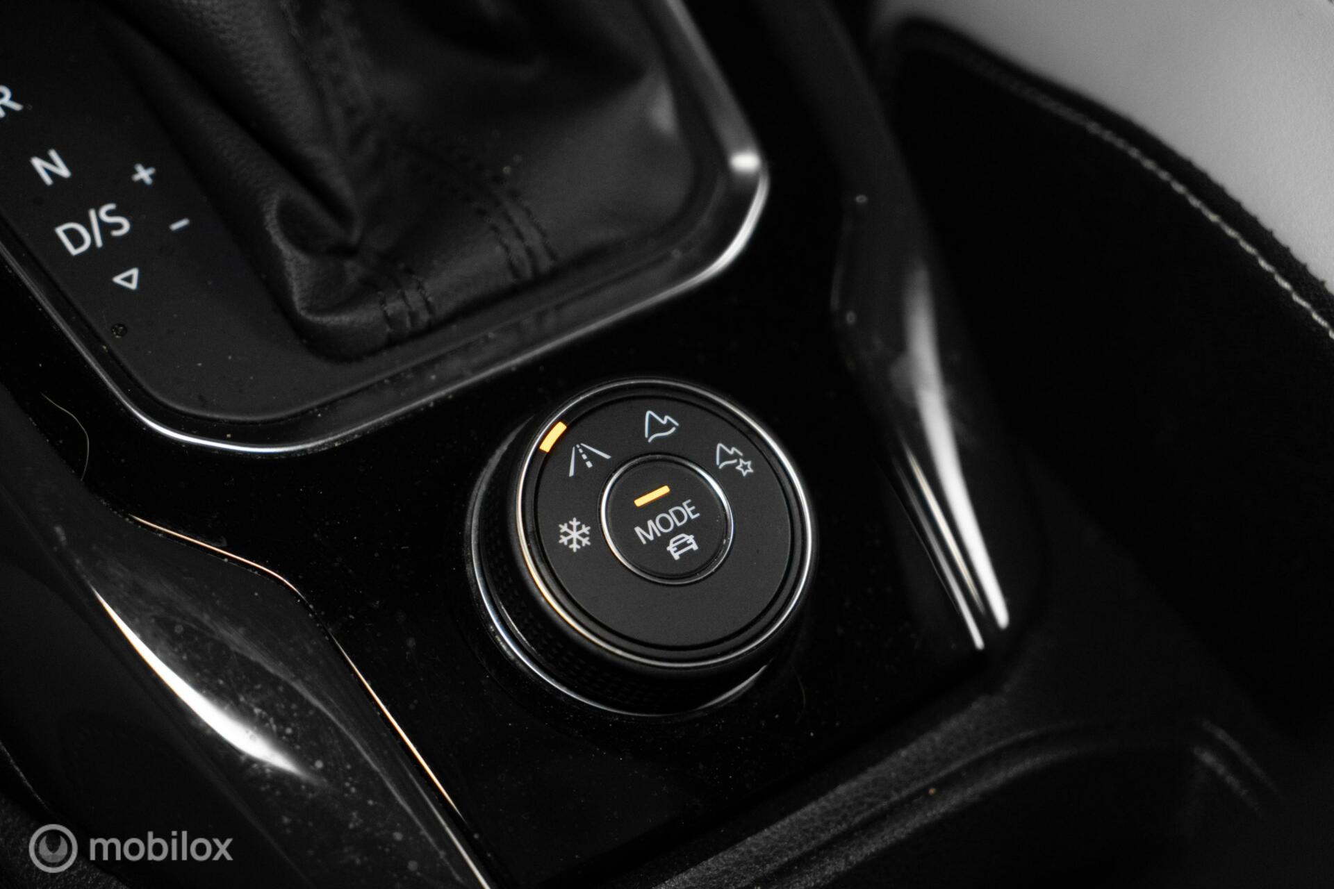 
Volkswagen T-Roc 2.0 TSI 4Motion vol									