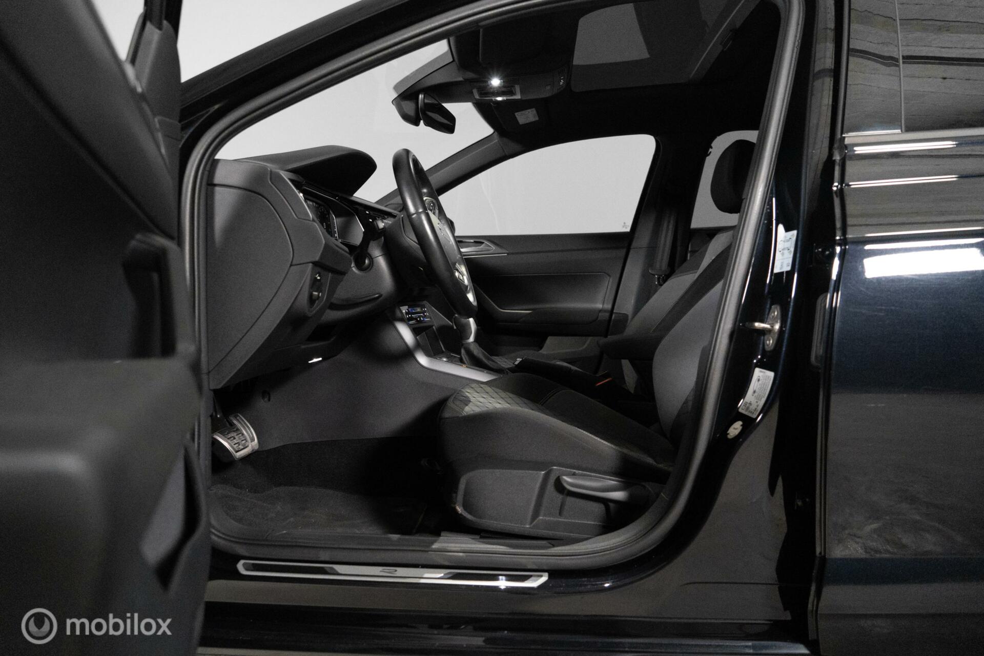 
Volkswagen Polo 1.0 TSI R-Line vol									