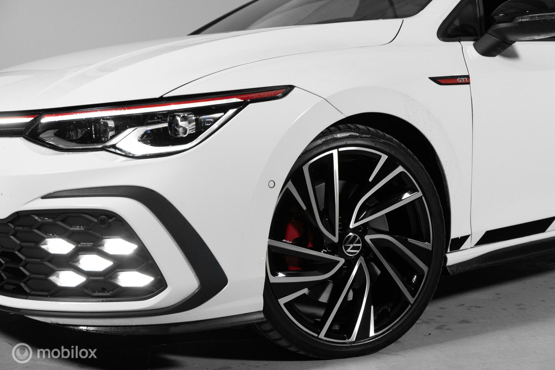 
Volkswagen Golf GTI 2.0 TSI vol									