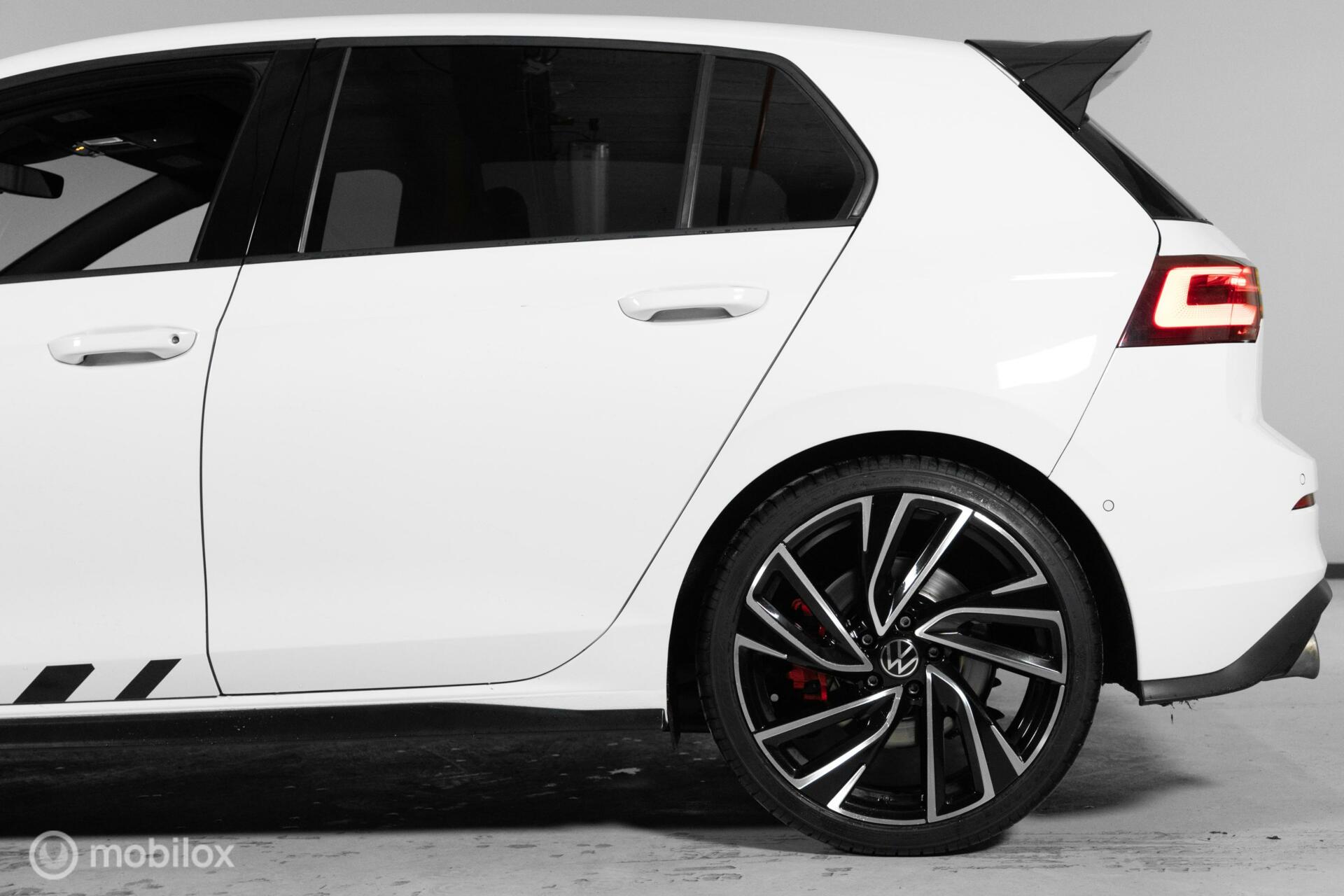 
Volkswagen Golf GTI 2.0 TSI vol									