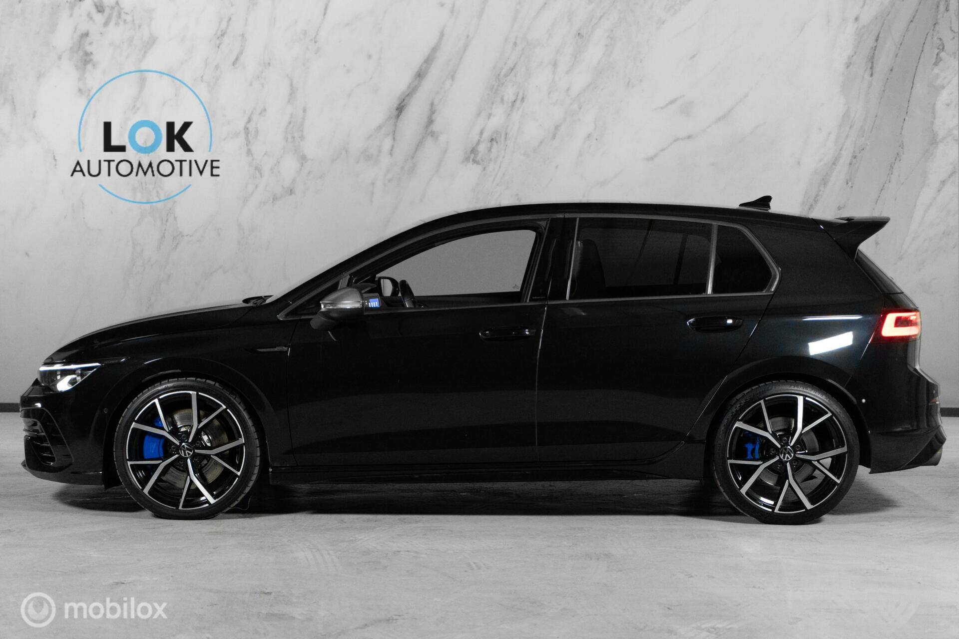 
Volkswagen Golf R 2.0 TSI 4Motion AKRA vol									