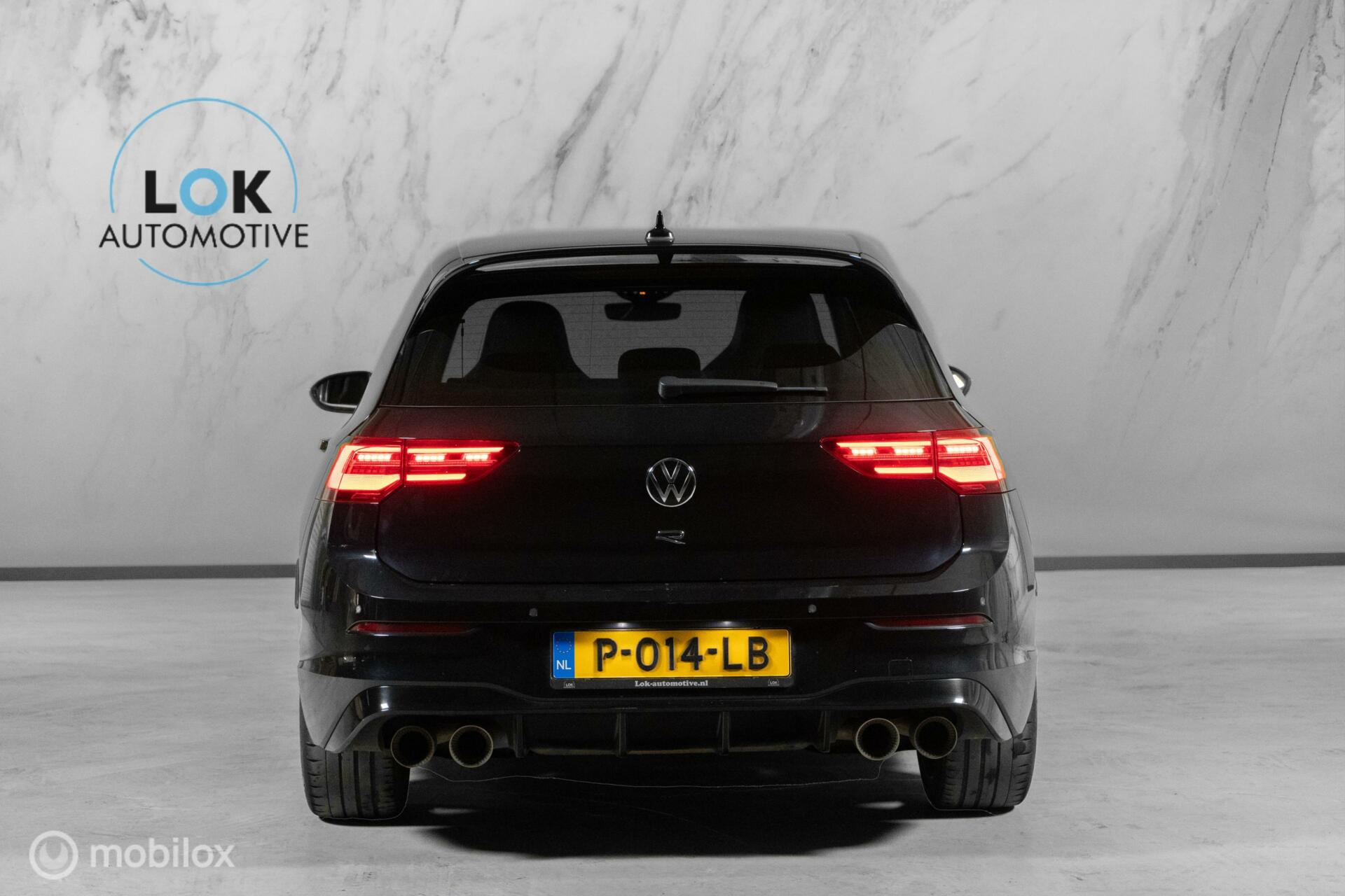 
Volkswagen Golf R 2.0 TSI 4Motion AKRA vol									