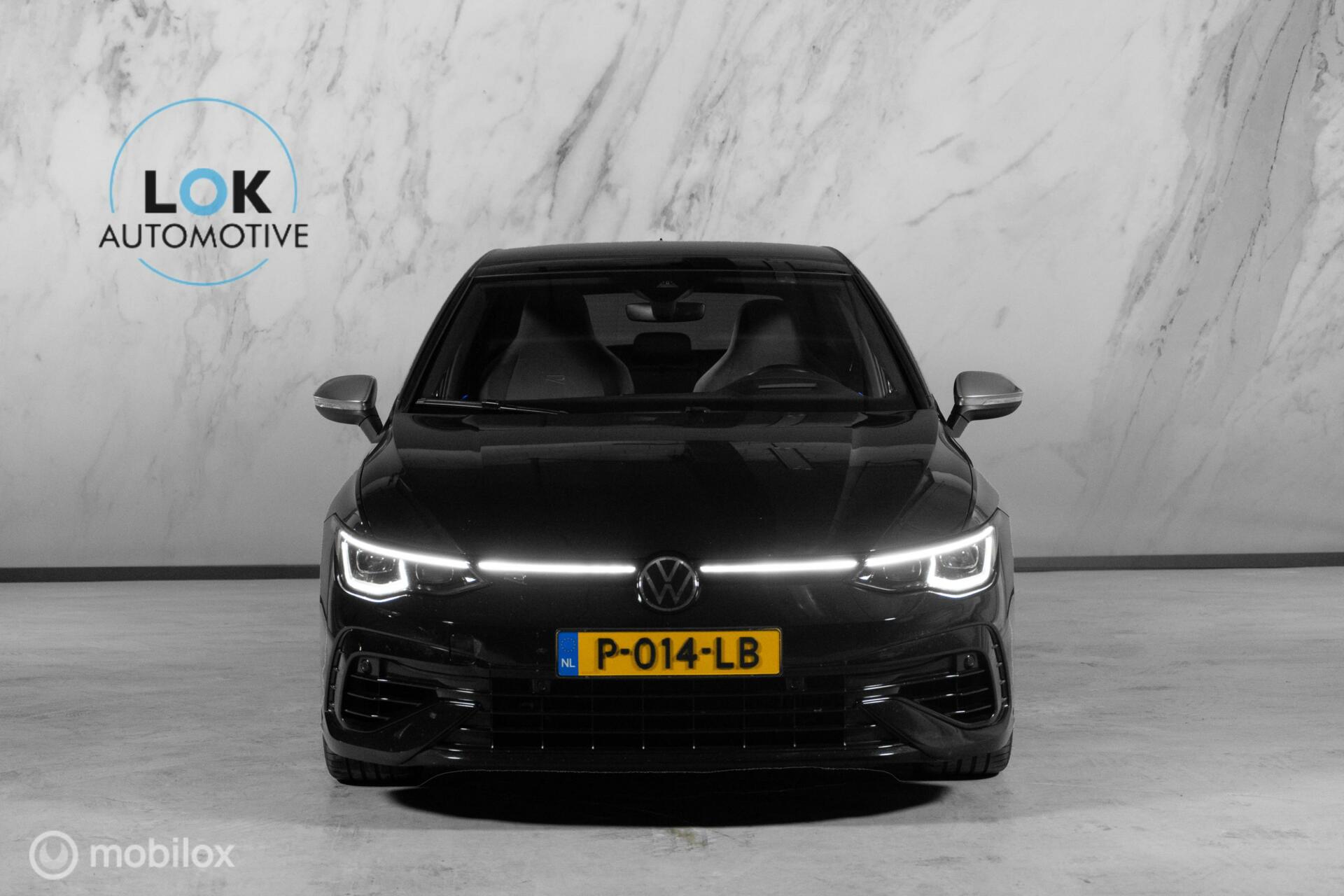 
Volkswagen Golf R 2.0 TSI 4Motion AKRA vol									