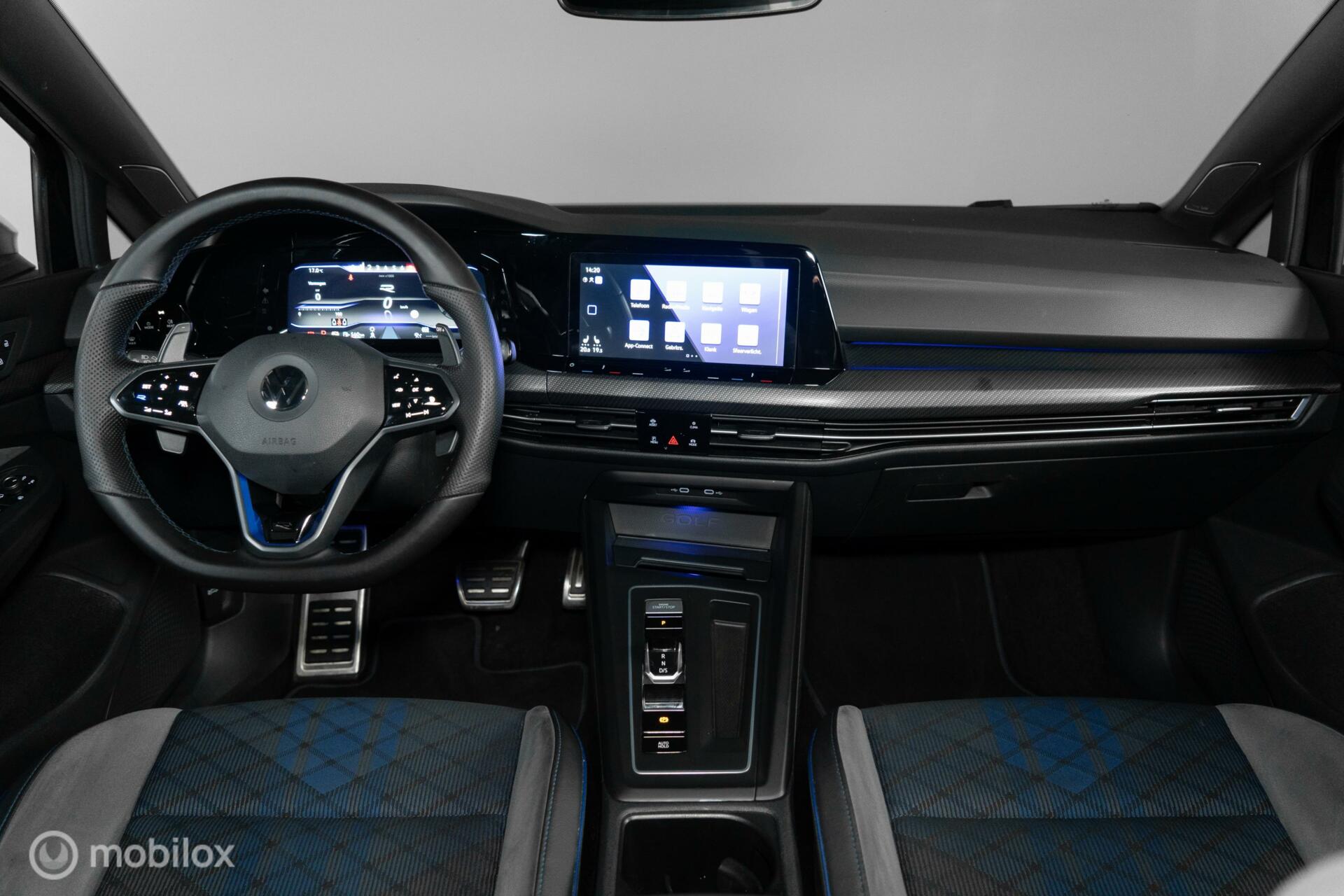 
Volkswagen Golf R 2.0 TSI 4Motion AKRA vol									