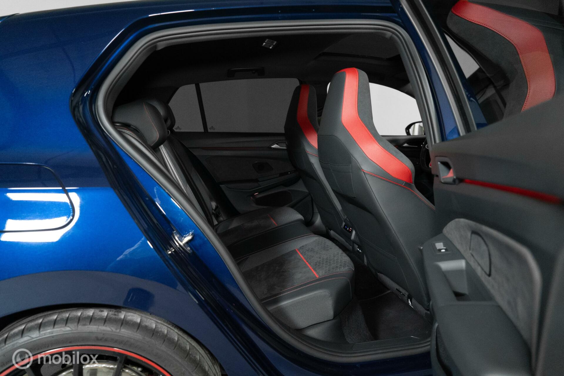 
Volkswagen Golf GTI 2.0 TSI Clubsport 45 Jahre vol									